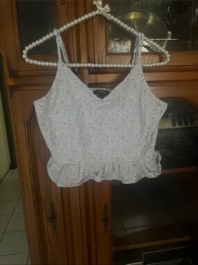 Forever 21 Lavender Floral Ruffle-Hem Cami